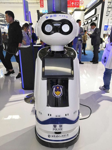 安博会的这些安防机器人你入眼了吗？